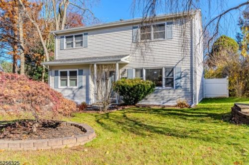 375 Clinton St, Dover, NJ 07801-1712