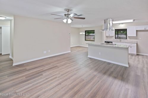 5310 Sandra Dr, Titusville, FL 32780-7129