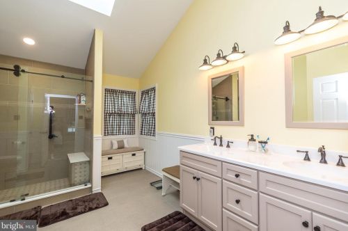 2236 Lilac Ln, Jamison PA  18929-1203 exterior