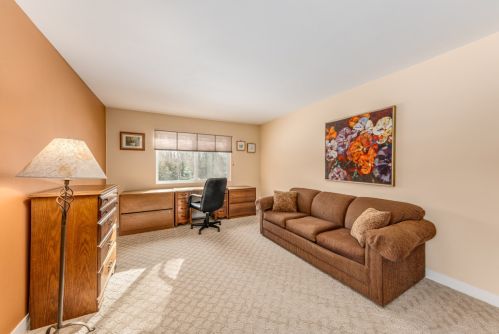 8801 Hart Dr, Waterford WI  53185-1364 exterior