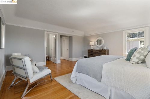 834 Calmar Ave, Oakland CA  94610-1731 exterior