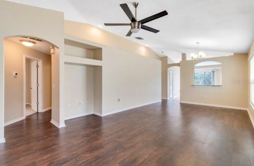 12710 Evington Point Dr, Riverview, FL 33579-4064