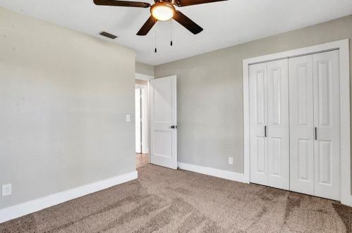 702 Carleton Dr, Richardson TX  75081-5906 exterior