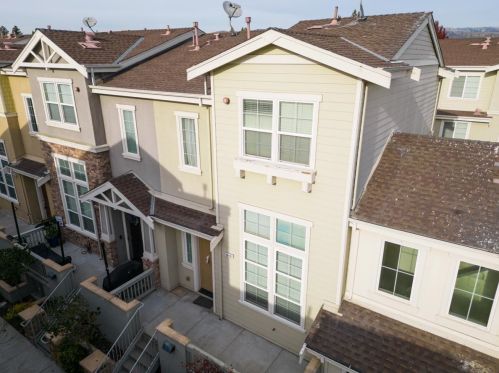 18431 Jade Ln, Morgan Hill, CA 95037-5182