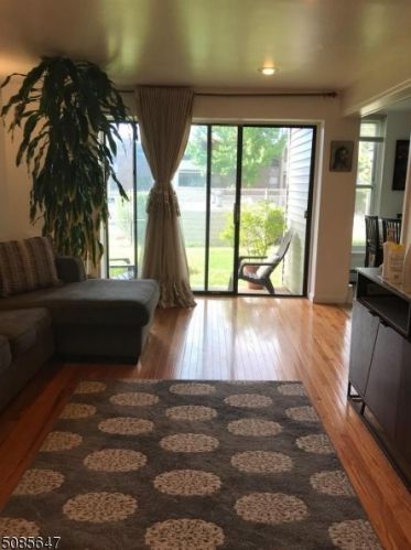 2 River Rd, Nutley NJ  07110-3432 exterior