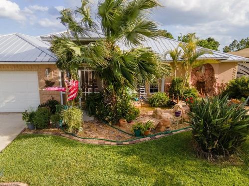 3023 34th St, Lehigh Acres, FL 33976-4541