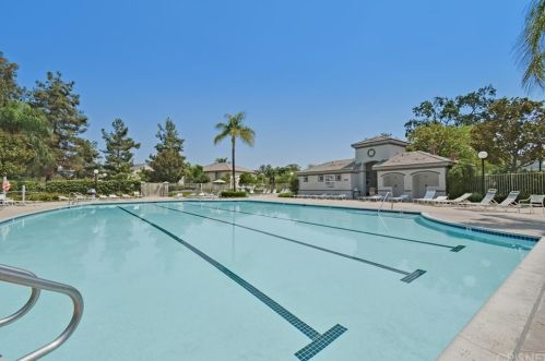 24306 Foxglove Pl, Santa Clarita CA  91354-4922 exterior