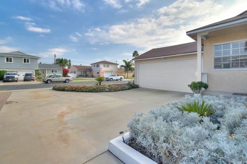 15837 Wilmaglen Dr, Whittier, CA 90604-3561