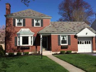 8 Clarendon Rd, Albany, NY 12203-3004