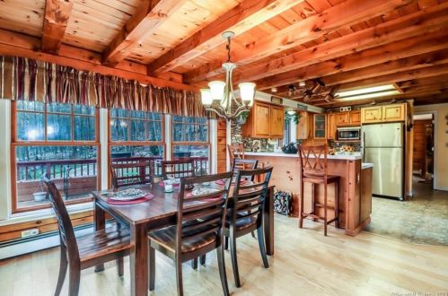 539 Cornwall Bridge Rd, West Woods CT  06069-2525 exterior
