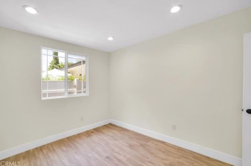 11512 La Maida St, North Hollywood CA  91601-4323 exterior