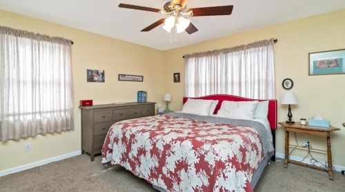 8041 Cross Creek Cir, Breinigsville PA  18031-1327 exterior