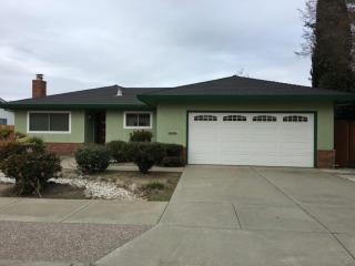 640 C St, Hollister, CA 95023-4510