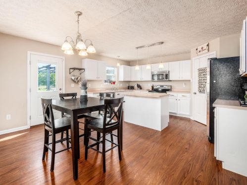 7997 Beardsley Ave, Blacklick OH  43004-5056 exterior