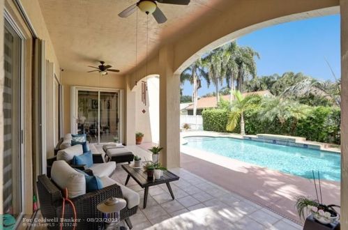 13451 21st St, Hollywood FL  33027-2671 exterior