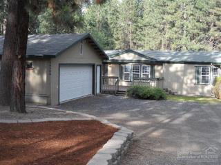 19106 Choctaw Rd, Bend OR  97702-8961 exterior