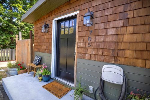 705 Goodwin Ave, Penngrove, CA 94951-8623