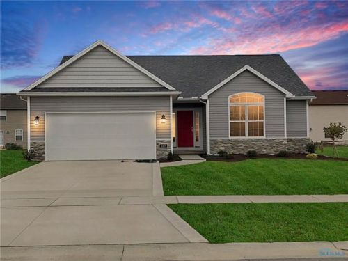 220 Enright Dr, Haskins, OH 43525-9505
