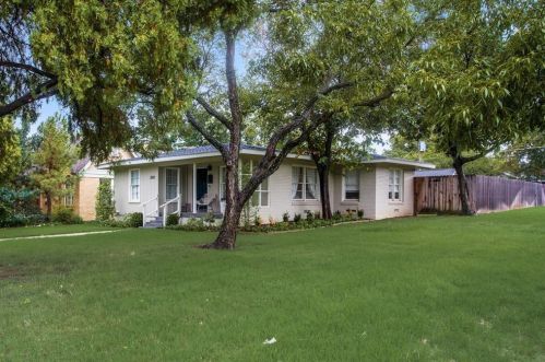 2100 Thomas Pl, Fort Worth, TX 76107-4331