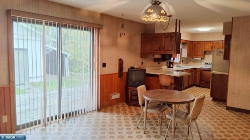 522 Vermilion Dr, Cook, MN 55723-5002