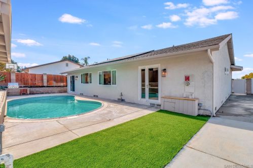 1896 Gotham St, Chula Vista CA  91913-2623 exterior