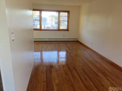 64 Maple St, Perth Amboy NJ  08863-1432 exterior