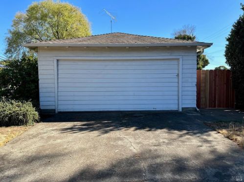 511 Yulupa Ave, Santa Rosa CA  95405-6802 exterior