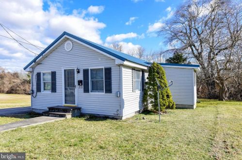 19 Fisher Ave, Slaughter Beach, DE 19963-1539