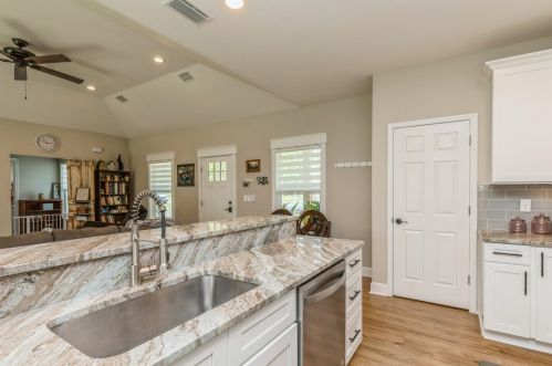 193 Michaelmas Cir, Defuniak Springs FL  32433-6934 exterior