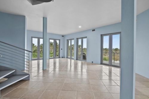 4150 Dingman Dr, Sanibel FL 33957-5107 exterior