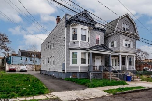 37 20th St, Irvington, NJ 07111-4728