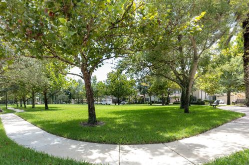 112 Via Santa Cruz, Jupiter FL  33458-6929 exterior