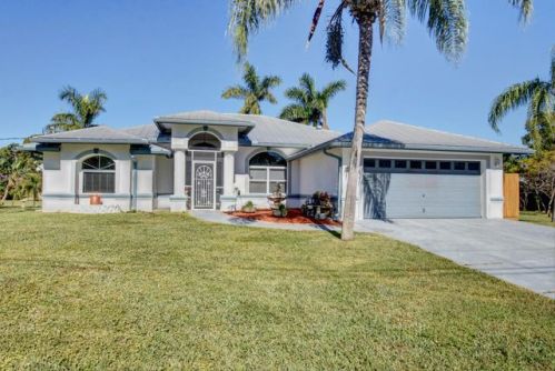 18761 92nd Ln, Town Of Loxahatchee Groves, FL 33470-5146
