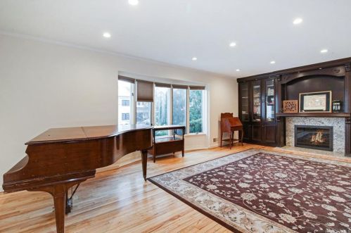 80 Donnybrook Rd, Scarsdale NY  10583-6704 exterior