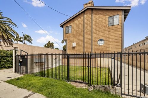 14930 Lemoli Ave, Gardena CA  90249-3462 exterior