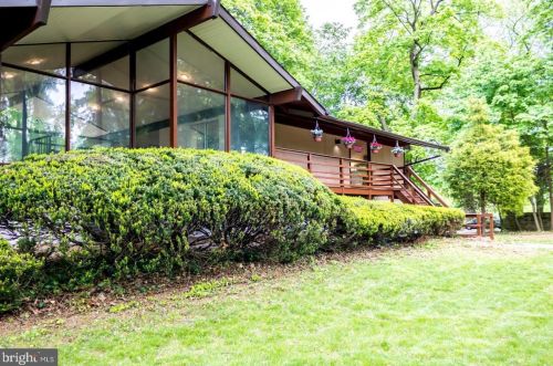 1301 Spruce Ln, Wyncote, PA 19095-2107