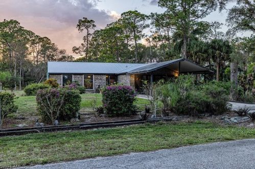 1613 Maple Ave, Lehigh Acres, FL 33972-1605