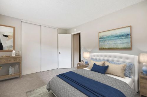 1199 Oddstad Blvd, Pacifica CA  94044-3850 exterior