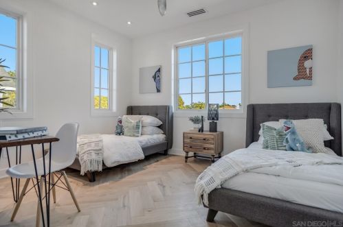 710 Cabrillo Ave, San Diego CA  92118-2030 exterior