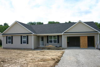 2195 Bear Creek Cir, Cookeville, TN 38506-3132