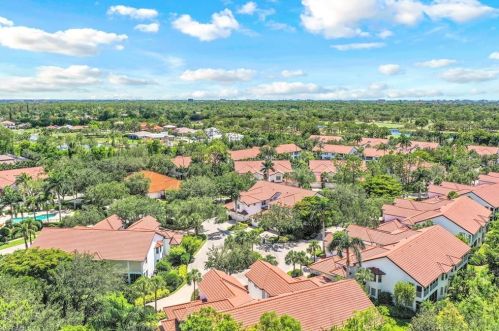 2520 Talon Ct, Naples FL  34105-4502 exterior