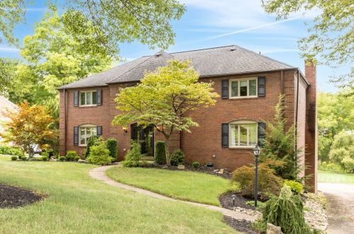 116 Inverness Dr, Canonsburg, PA 15317-3612
