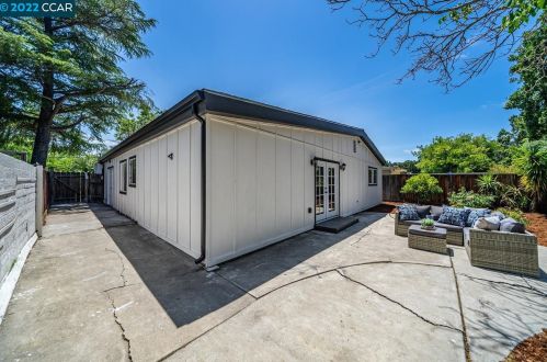 142 Diablo Ct, Concord CA  94523-1925 exterior