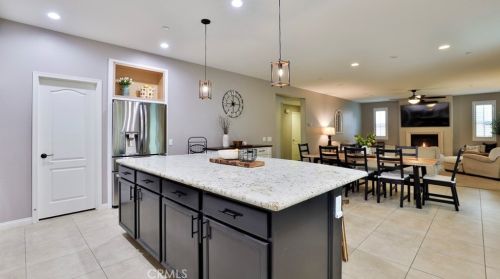 35595 Desert Rose Way, Lake Elsinore CA  92532-2905 exterior