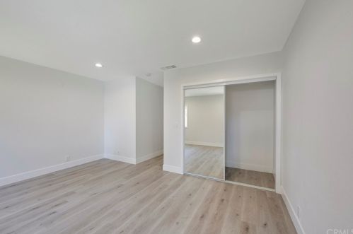 6128 Village Rd, Lakewood CA  90713-3131 exterior