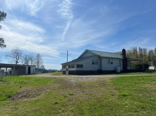 345 Laurel Springs Church Rd, Mount Airy, NC 27030-9041