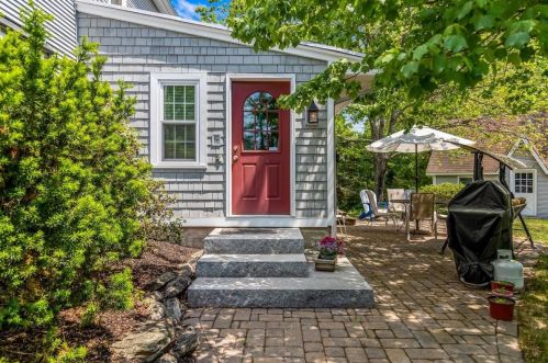 105 Wiley Hill Rd, Londonderry, NH 03053-3144