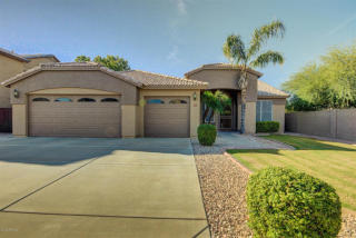 959 Oakland St, Gilbert, AZ 85295-4879