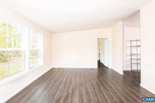 91 Terre Haute Ln, Bybee, VA 22963-4348