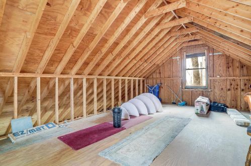 11 Stonewall Rd, Alton NH  03809-5149 exterior